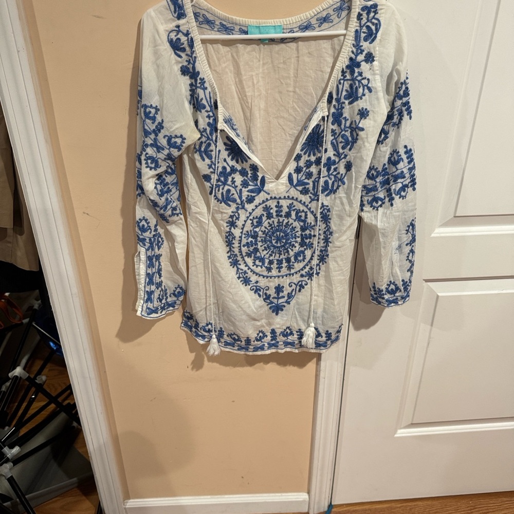 Melissa Odabash White Blouse with Blue Embroidery